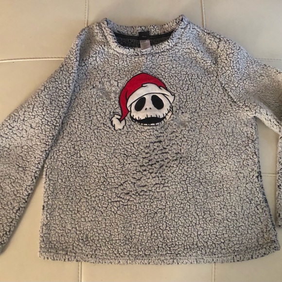 Disney the nightmare before Christmas pajama top - Picture 2 of 4